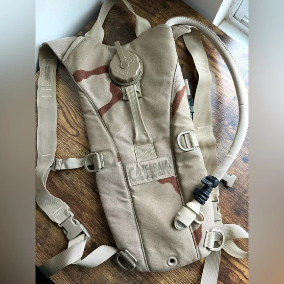 CamelBak ThermoBak 3L 100oz Maximum Gear Camouflage Hydration Backpack - Picture 10 of 15